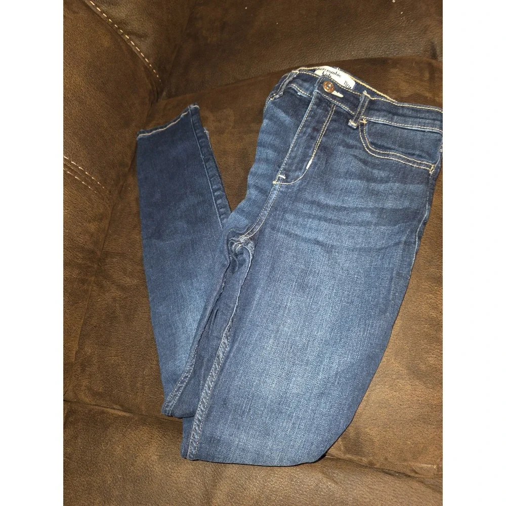 Abercrombie kids tie front shirt and jeans size 13 14